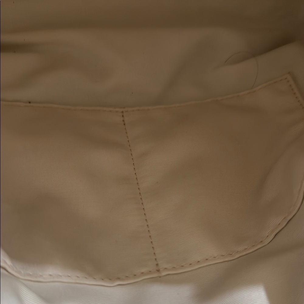COPY - Coach Cream Shoulder Bag with Gold Accents - Picture 8 of 16